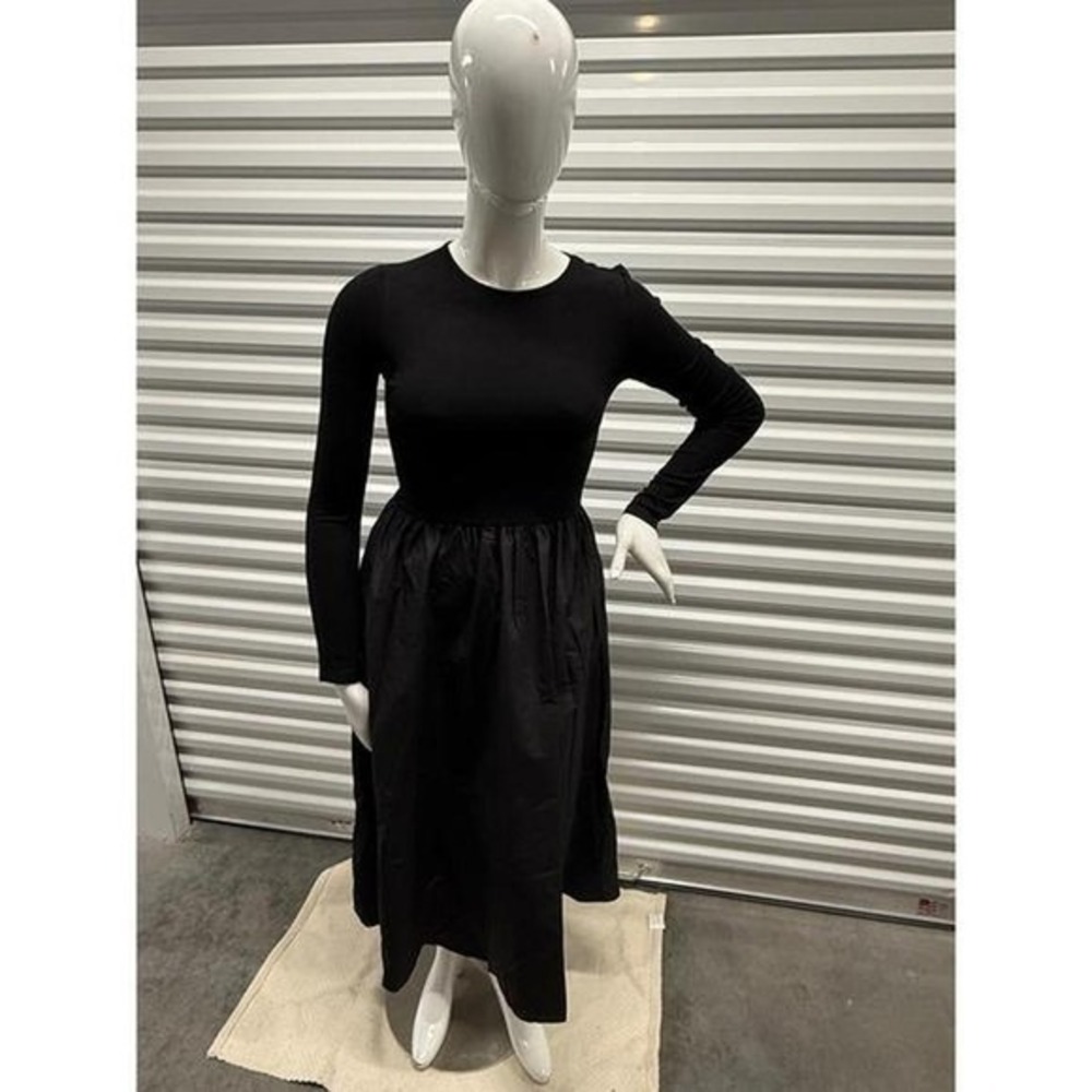Commense Must-Have Black Maxi Dress: Elegant, Comfortable & Chic size M - Picture 6 of 9
